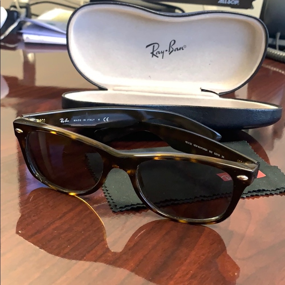 Ray Ban Sunglasses new Wayfarer RB 2132 🔥😎